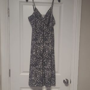 Elegant Black and White Patterned Dress